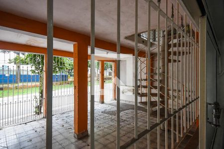 Vista de casa à venda com 4 quartos, 206m² em Jardim Maria Rosa, Taboão da Serra