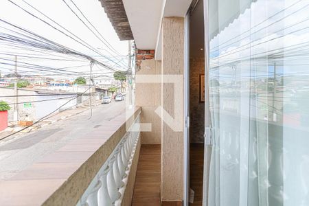 Sacada de casa à venda com 2 quartos, 125m² em Veloso, Osasco