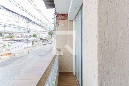 Sacada de casa à venda com 2 quartos, 125m² em Veloso, Osasco