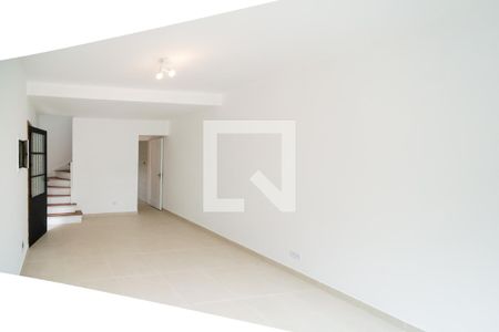 Sala de casa à venda com 3 quartos, 160m² em Vila Cordeiro, São Paulo