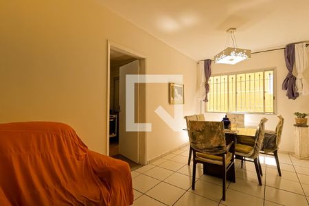 Apartamento à venda com 66m², 2 quartos e 1 vagaSala