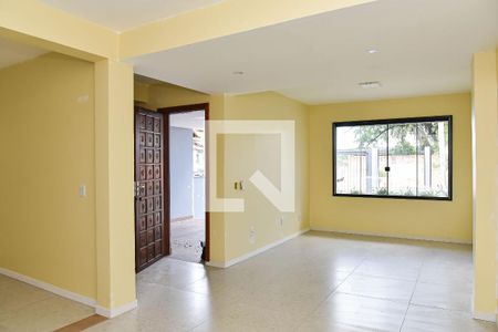 Sala de casa à venda com 3 quartos, 180m² em Jardim Itu Sabará, Porto Alegre