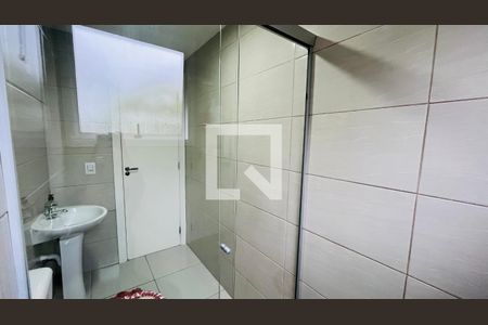 Box do banheiro  de apartamento para alugar com 2 quartos, 87m² em Passo do Feijó, Alvorada