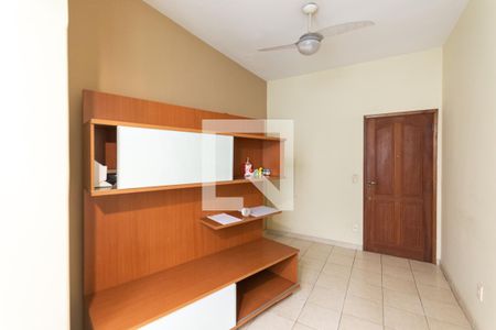 Sala de apartamento à venda com 2 quartos, 55m² em Grajaú, Rio de Janeiro