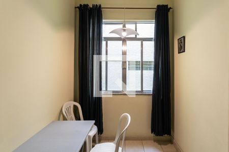 Sala de apartamento à venda com 2 quartos, 55m² em Grajaú, Rio de Janeiro