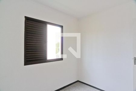 Quarto 1 de apartamento para alugar com 2 quartos, 55m² em Vila Mangalot, São Paulo