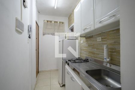 Cozinha de apartamento à venda com 1 quarto, 32m² em Liberdade, São Paulo