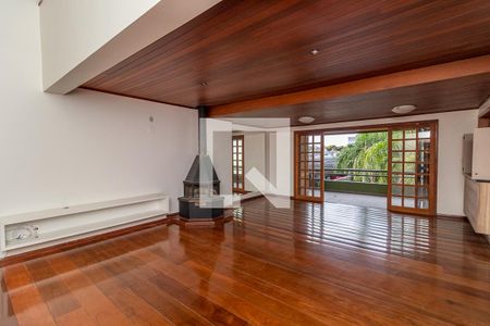 Sala de casa à venda com 4 quartos, 400m² em Morro Santana, Porto Alegre