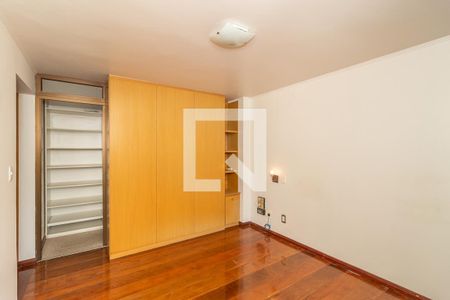 Quarto Suíte de casa à venda com 4 quartos, 400m² em Morro Santana, Porto Alegre