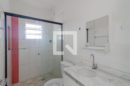 Banheiro  de kitnet/studio para alugar com 1 quarto, 28m² em Vila Gumercindo, São Paulo