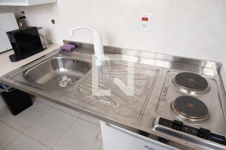 Cozinha de casa para alugar com 1 quarto, 22m² em Jardim das Flores, Osasco