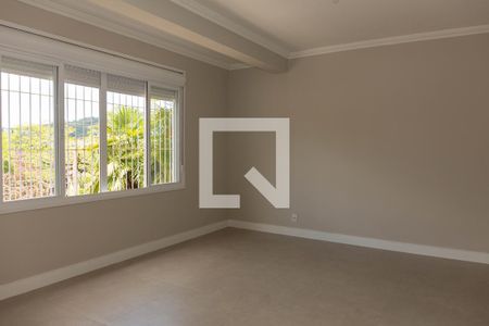 Sala de casa à venda com 4 quartos, 270m² em Morro Santana, Porto Alegre