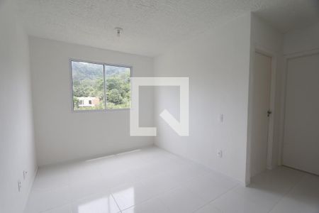 Sala de apartamento para alugar com 2 quartos, 45m² em Anil, Rio de Janeiro