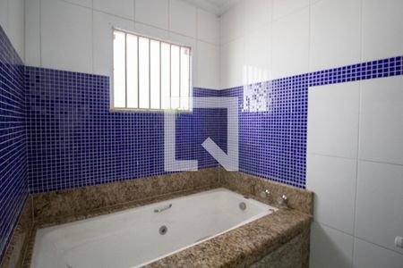 Banheiro da Suíte de casa à venda com 4 quartos, 160m² em Jardim Pedro José Nunes, São Paulo