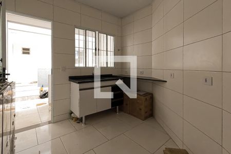 Sala/Cozinha de kitnet/studio para alugar com 1 quarto, 30m² em Vila São João Batista, Guarulhos