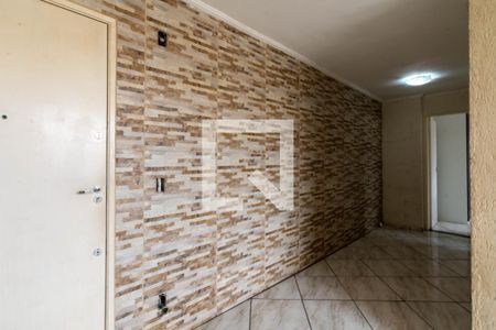 Corredor de apartamento para alugar com 2 quartos, 44m² em Bonsucesso, Guarulhos