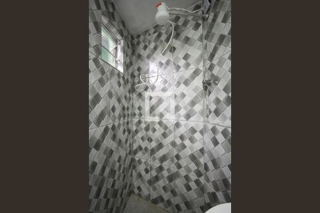 Banheiro de casa para alugar com 1 quarto, 40m² em Jardim Santa Efigenia, São Paulo