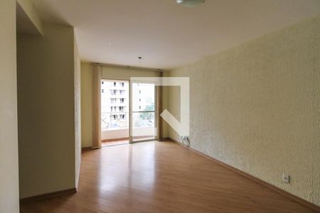 Sala de apartamento para alugar com 3 quartos, 75m² em Vila Prudente, São Paulo