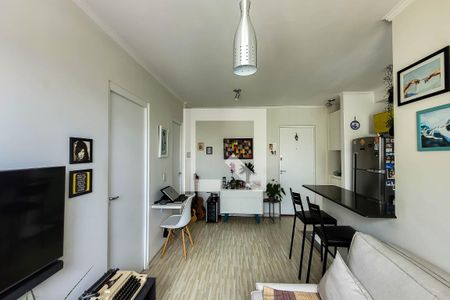 Sala de kitnet/studio para alugar com 1 quarto, 33m² em Cambuci, São Paulo