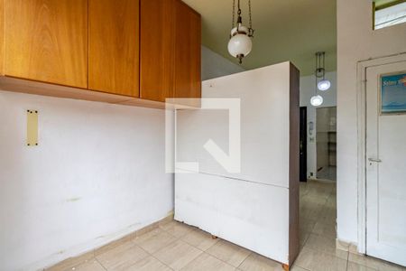 Quarto de kitnet/studio para alugar com 1 quarto, 35m² em Liberdade, São Paulo