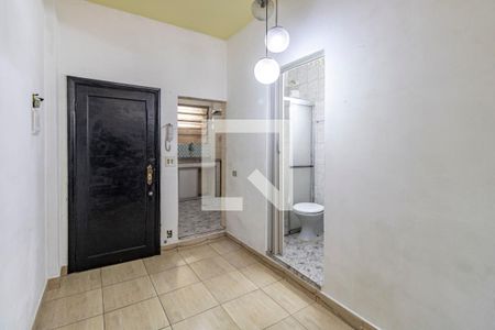 Sala de kitnet/studio para alugar com 1 quarto, 35m² em Liberdade, São Paulo