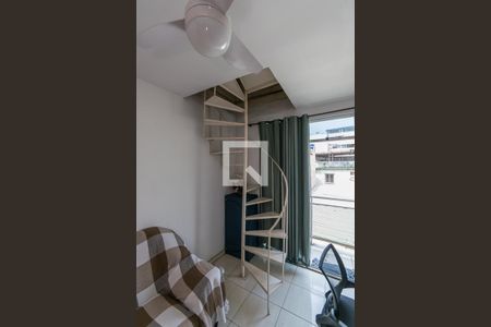 Sala - Acesso ao Terraço de apartamento à venda com 1 quarto, 42m² em Olaria, Rio de Janeiro