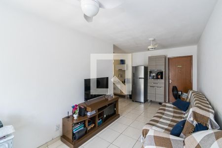 Sala de apartamento à venda com 1 quarto, 42m² em Olaria, Rio de Janeiro