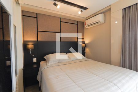 Quarto de kitnet/studio para alugar com 1 quarto, 34m² em Centro, Curitiba