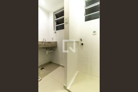 Banheiro de kitnet/studio à venda com 1 quarto, 29m² em Vila Buarque, São Paulo