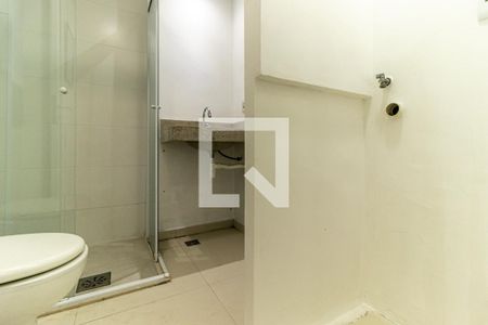 Banheiro de kitnet/studio à venda com 1 quarto, 29m² em Vila Buarque, São Paulo