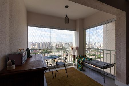 Sacada de apartamento à venda com 3 quartos, 189m² em Água Branca, São Paulo