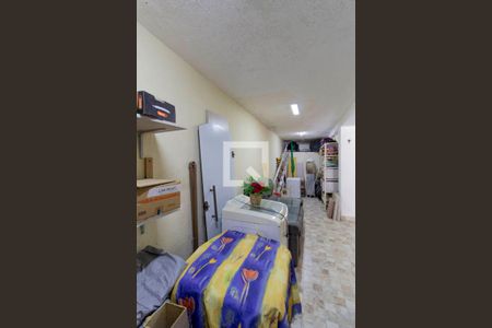 Casa à venda com 300m², 5 quartos e 6 vagas Casa à venda com 300m², 5 quartos e 6 vagasCorredor Lateral