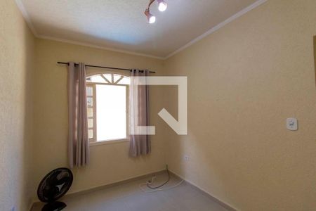 Casa à venda com 300m², 5 quartos e 6 vagas Casa à venda com 300m², 5 quartos e 6 vagasQuarto 1 Fundos