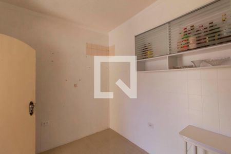 Casa à venda com 300m², 5 quartos e 6 vagas Casa à venda com 300m², 5 quartos e 6 vagasCozinha Fundos