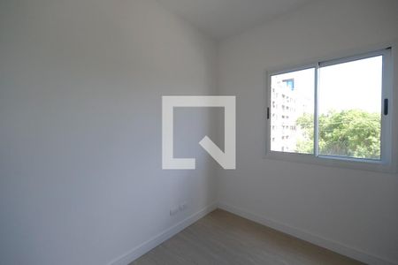 Quarto 1 de apartamento para alugar com 2 quartos, 60m² em Santa Cândida, Curitiba