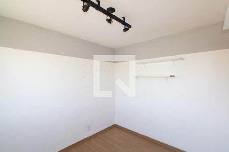 Quarto 1 de apartamento para alugar com 2 quartos, 42m² em Campo Grande, Rio de Janeiro