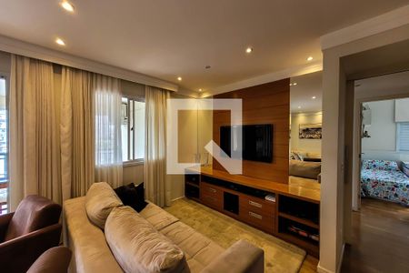 Apartamento à venda com 108m², 3 quartos e 2 vagas Apartamento à venda com 108m², 3 quartos e 2 vagasdetalhe sala de tv