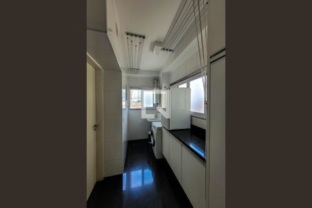 Apartamento à venda com 108m², 3 quartos e 2 vagas Apartamento à venda com 108m², 3 quartos e 2 vagasÁrea de Serviço