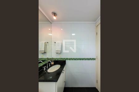 Apartamento à venda com 108m², 3 quartos e 2 vagas Apartamento à venda com 108m², 3 quartos e 2 vagasBanheiro Quarto 3 - Suíte