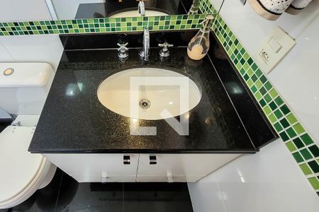 Apartamento à venda com 108m², 3 quartos e 2 vagas Apartamento à venda com 108m², 3 quartos e 2 vagasBanheiro Quarto 3 - Suíte