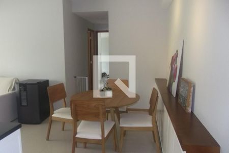 Sala de apartamento para alugar com 2 quartos, 69m² em Jacarepaguá, Rio de Janeiro