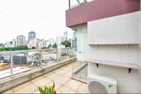 Varanda externa de apartamento para alugar com 1 quarto, 85m² em Sumaré, São Paulo