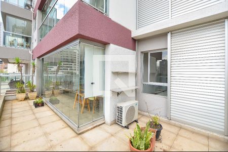 Varanda externa de apartamento para alugar com 1 quarto, 85m² em Sumaré, São Paulo