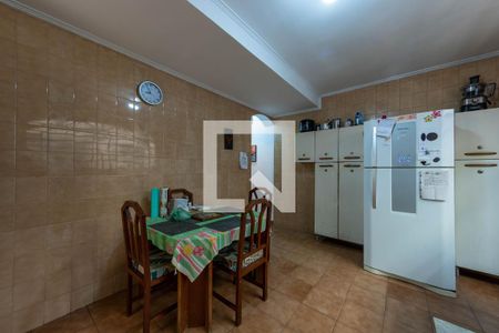 Cozinha de casa para alugar com 3 quartos, 140m² em Vila Ivone, São Paulo