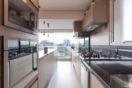 Cozinha de apartamento à venda com 2 quartos, 96m² em Vila Osasco, Osasco