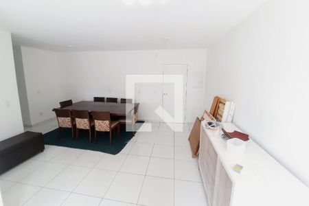 Apartamento para alugar com 71m², 2 quartos e 2 vagasSala