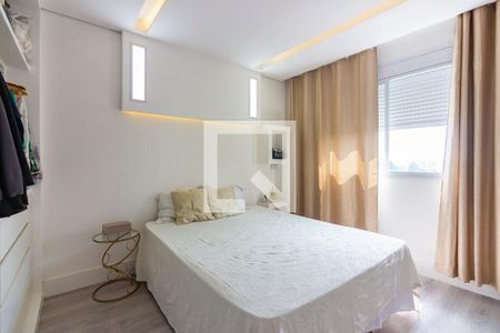 Suíte  de apartamento à venda com 2 quartos, 83m² em Continental, Osasco