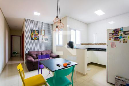 Sala de apartamento à venda com 2 quartos, 98m² em Parque Industriário, Santo André