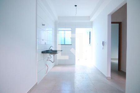 Sala/Cozinha de apartamento para alugar com 2 quartos, 40m² em Parque das Paineiras, São Paulo