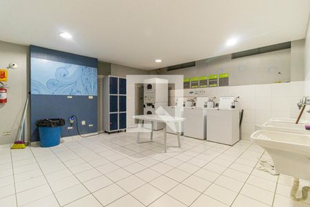 Studio para alugar com 28m², 1 quarto e sem vaga Studio para alugar com 28m², 1 quarto e sem vagaLavanderia